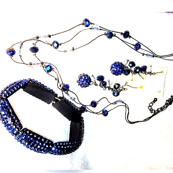Blue Beaded Sparkly Earrings, Bracelet & Necklace - Picture 4 of 16